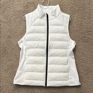 Athleta Inlet 2.0 White Quilted Vest
